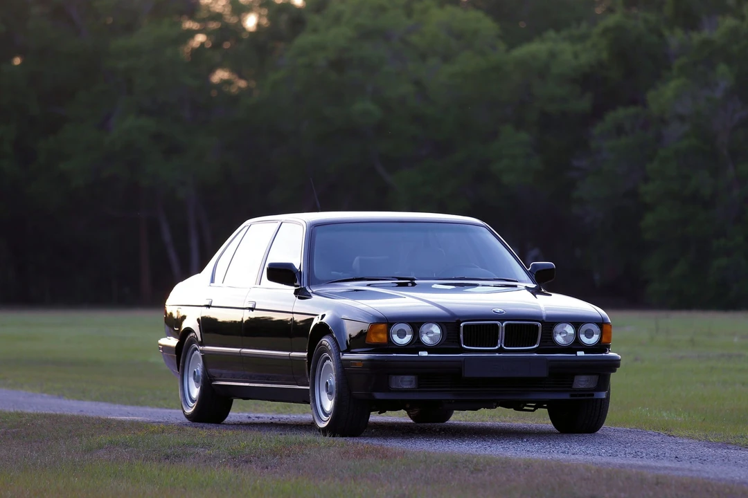 1989 BMW E32 7 Series - Image 15 of 31