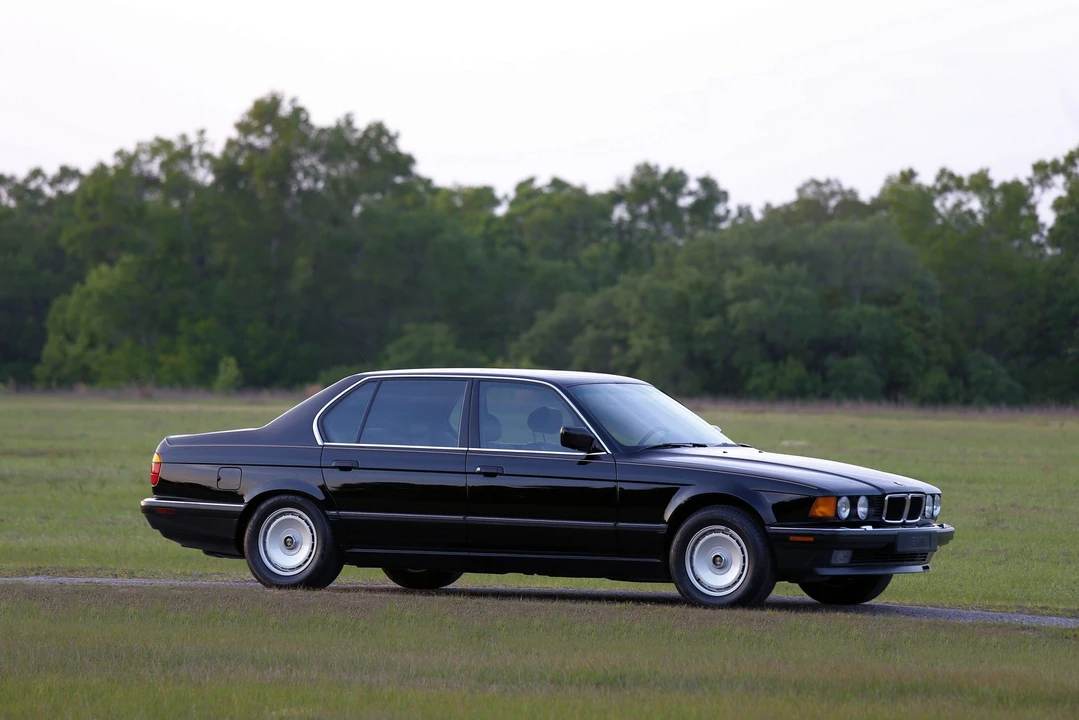 1989 BMW E32 7 Series - Image 14 of 31