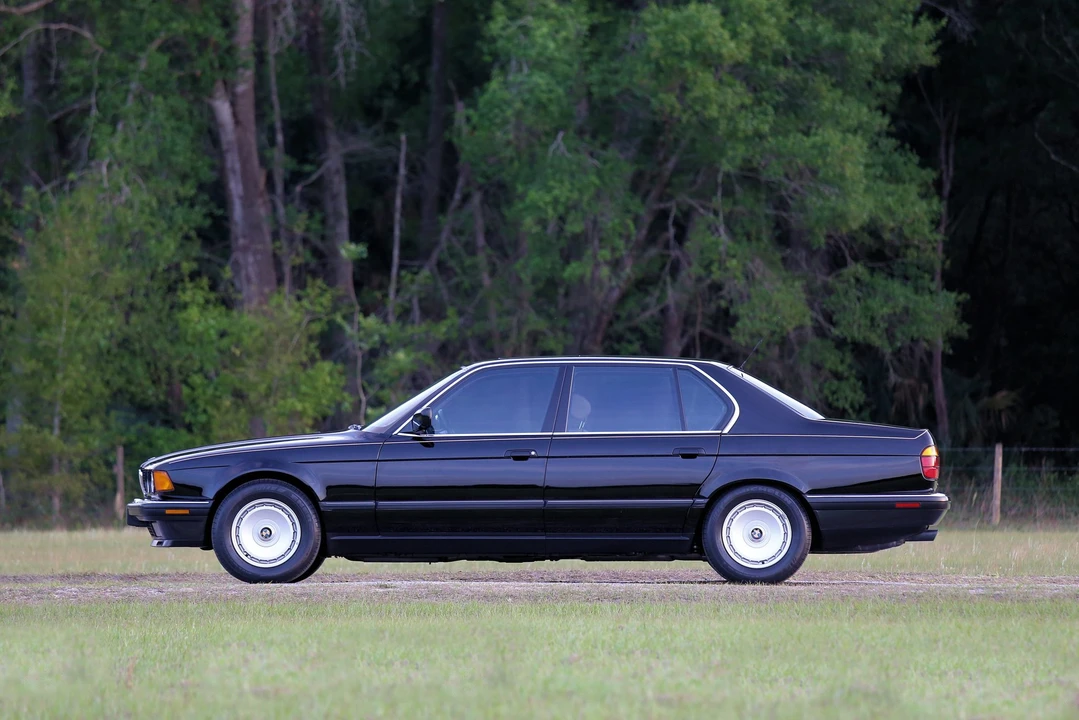 1989 BMW E32 7 Series - Image 5 of 31