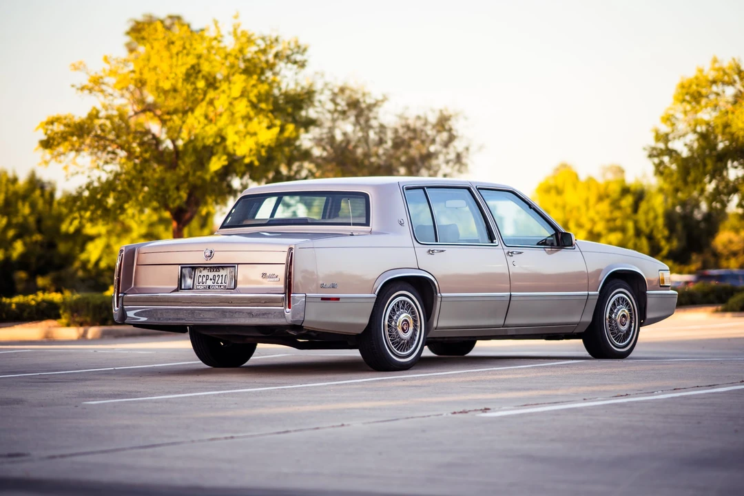 1989 Cadillac DeVille 7th Gen - Image 6 of 31