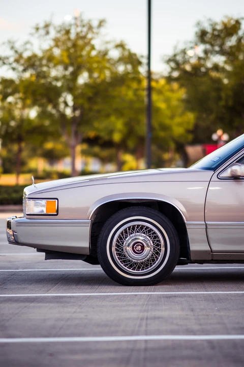 1989 Cadillac DeVille 7th Gen - Image 10 of 31