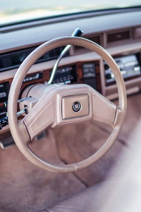 1989 Cadillac DeVille 7th Gen - Image 29 of 31