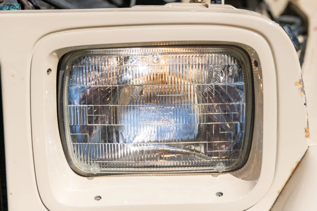 1989 Jeep YJ Wrangler - Image 12 of 31