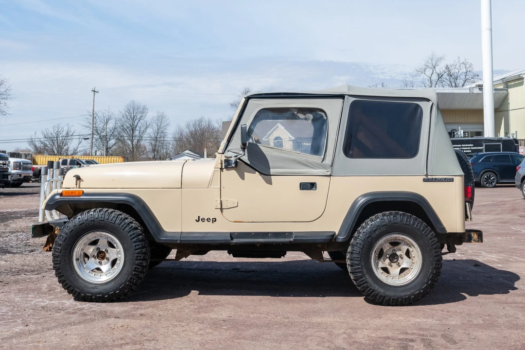 1989 Jeep YJ Wrangler - Image 3 of 31