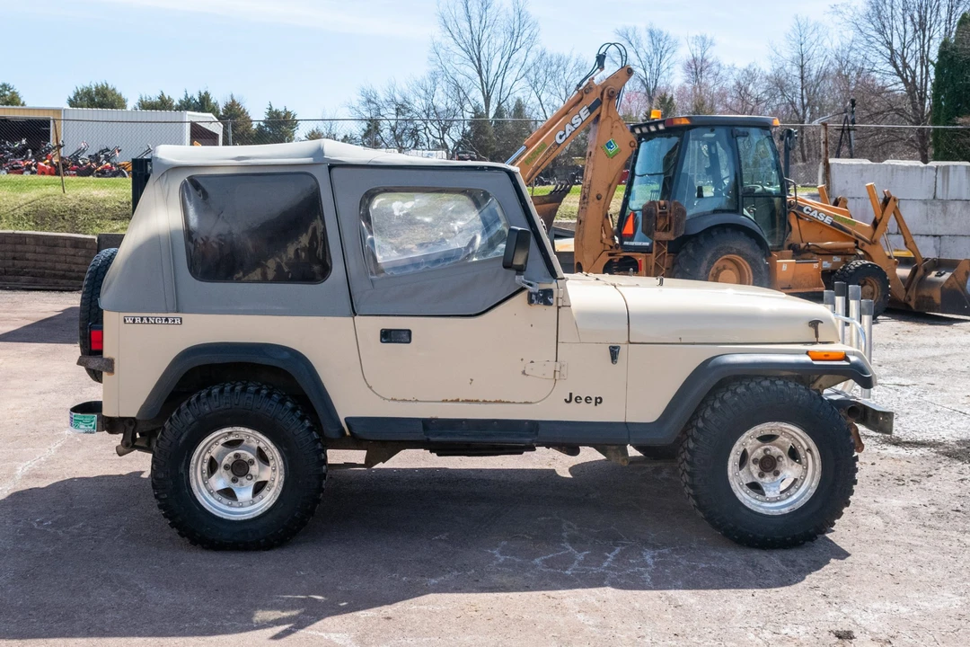 1989 Jeep YJ Wrangler - Image 7 of 31
