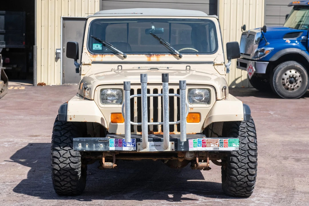 1989 Jeep YJ Wrangler - Image 10 of 31