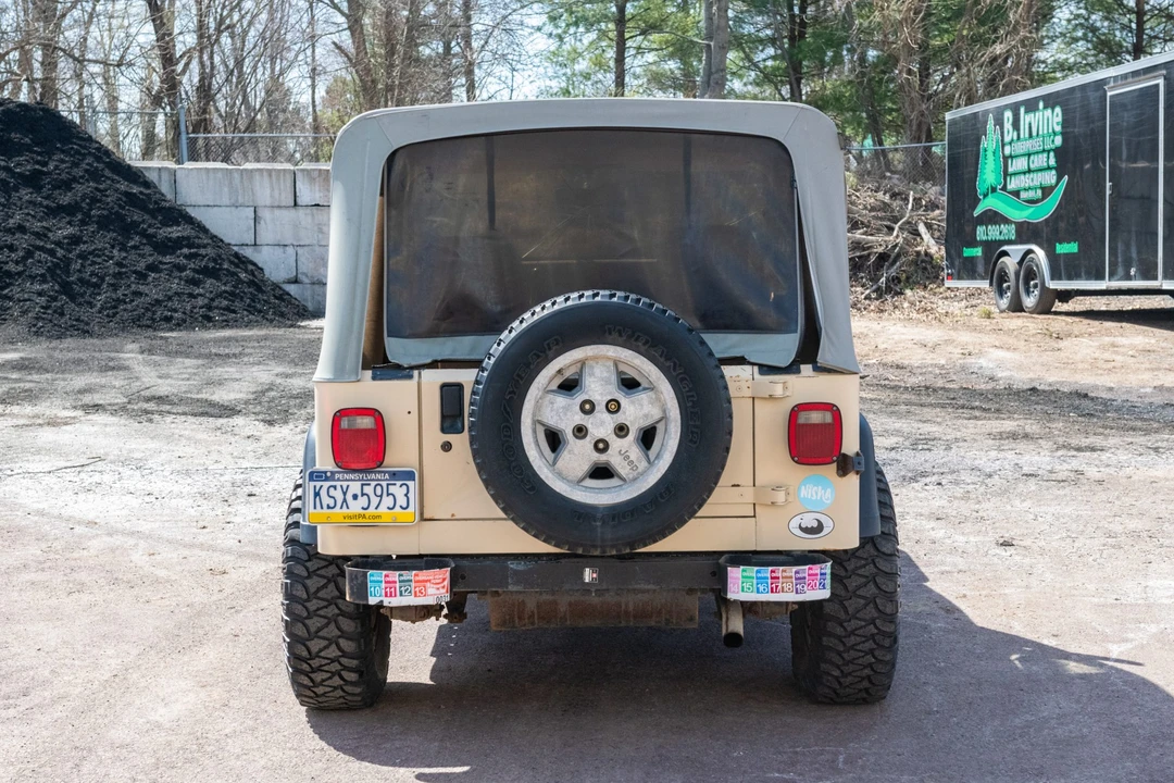 1989 Jeep YJ Wrangler - Image 5 of 31