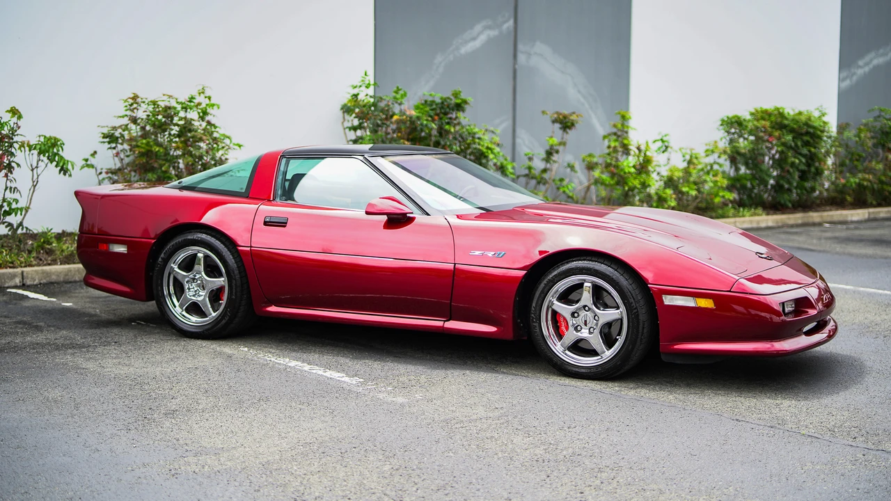 1990 Chevrolet Corvette C4 ZR1 - Image 20 of 31