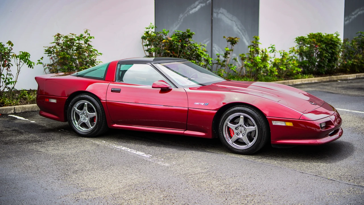 1990 Chevrolet Corvette C4 ZR1 - Image 21 of 31