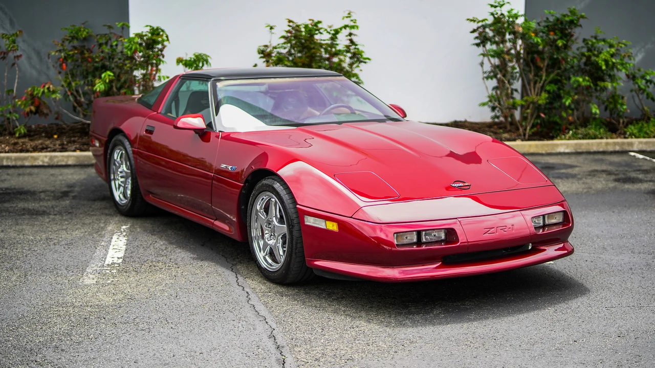 1990 Chevrolet Corvette C4 ZR1 - Image 26 of 31