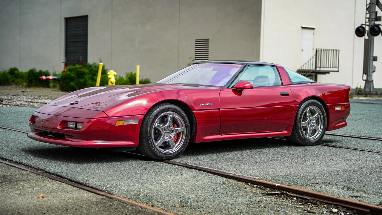 1990 Chevrolet Corvette C4 ZR1 - Image 4 of 31