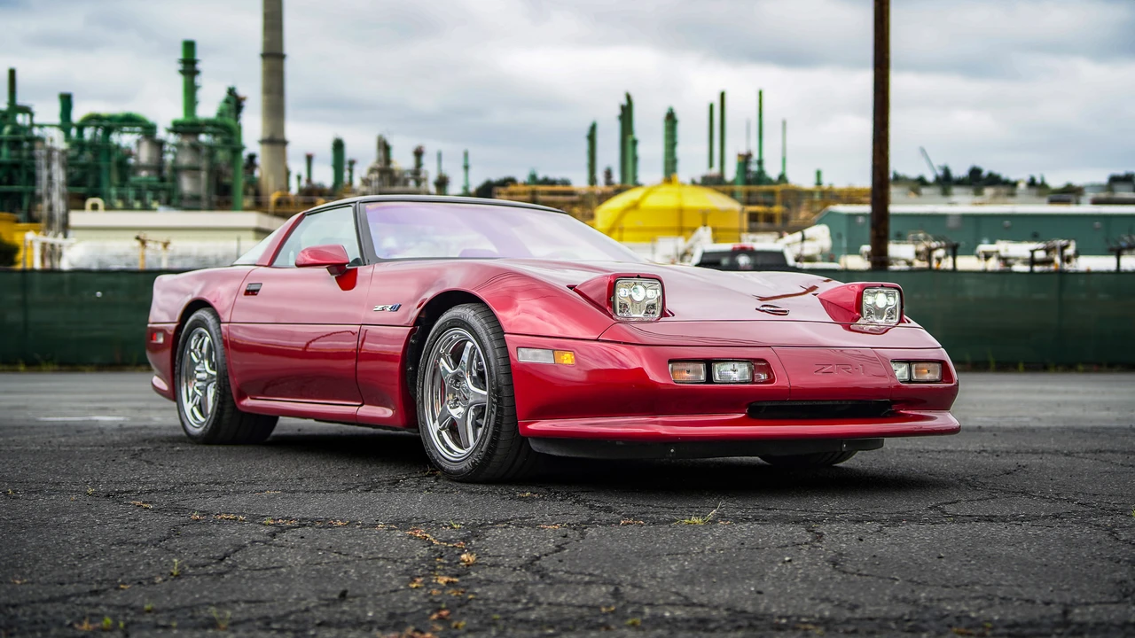 1990 Chevrolet Corvette C4 ZR1 - Image 23 of 31