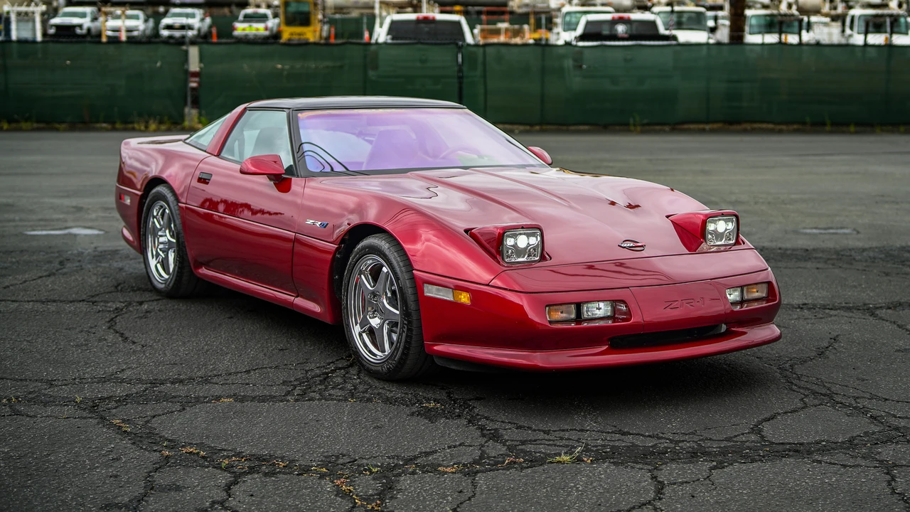 1990 Chevrolet Corvette C4 ZR1 - Image 27 of 31