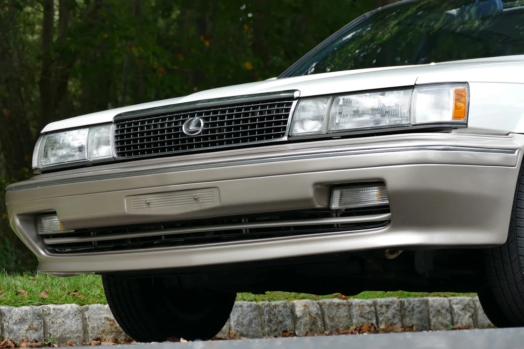 1990 Lexus ES 1st Gen - Image 25 of 31