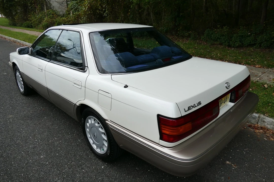 1990 Lexus ES 1st Gen - Image 8 of 31