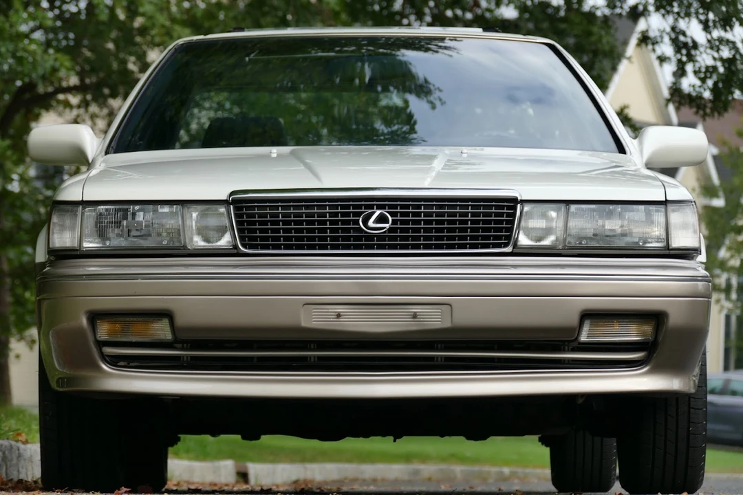 1990 Lexus ES 1st Gen - Image 24 of 31