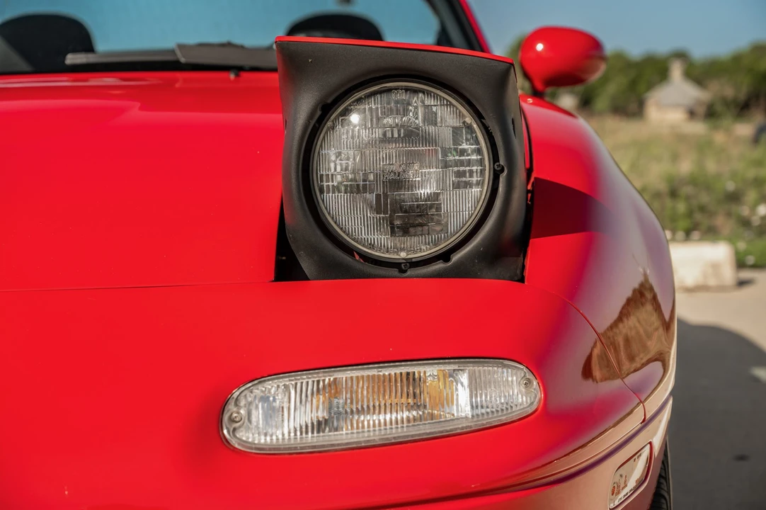 1990 Mazda NA MX-5 Miata - Image 18 of 31
