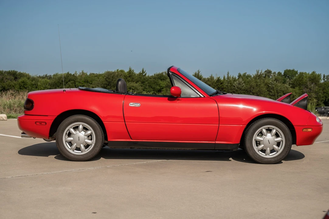 1990 Mazda NA MX-5 Miata - Image 13 of 31