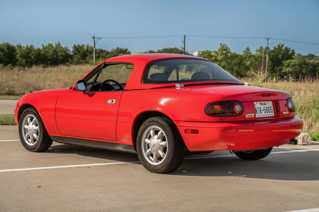 1990 Mazda NA MX-5 Miata - Image 4 of 31