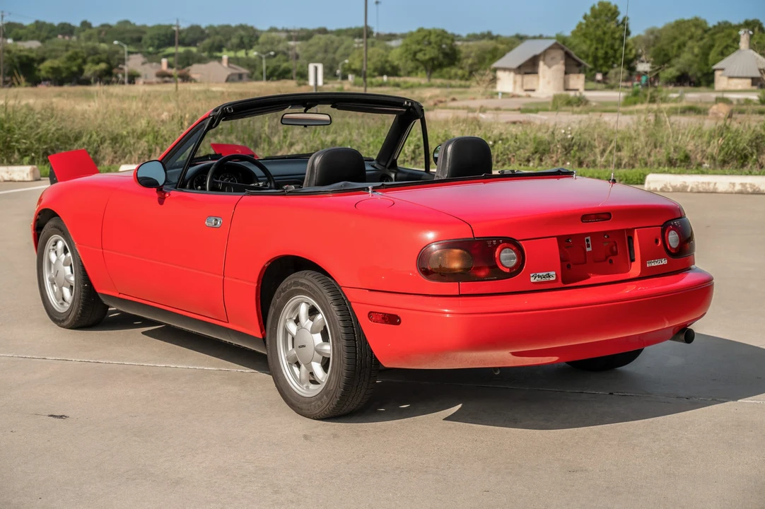 1990 Mazda NA MX-5 Miata - Image 11 of 31
