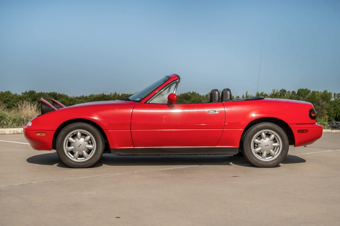 1990 Mazda NA MX-5 Miata - Image 10 of 31