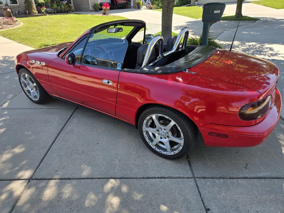 1990 Mazda NA MX-5 Miata - Image 4 of 31