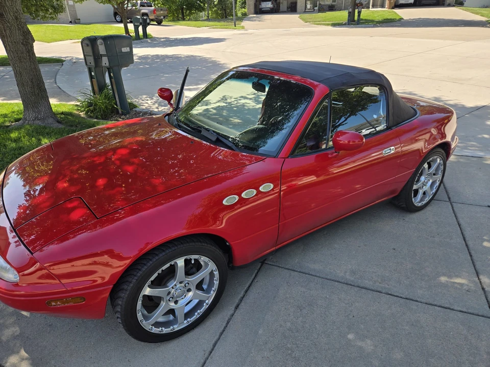 1990 Mazda NA MX-5 Miata - Image 2 of 31