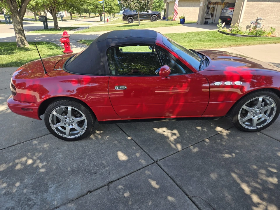 1990 Mazda NA MX-5 Miata - Image 6 of 31