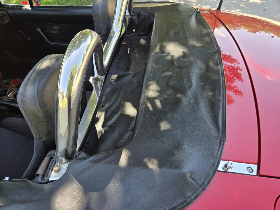 1990 Mazda NA MX-5 Miata - Image 26 of 31