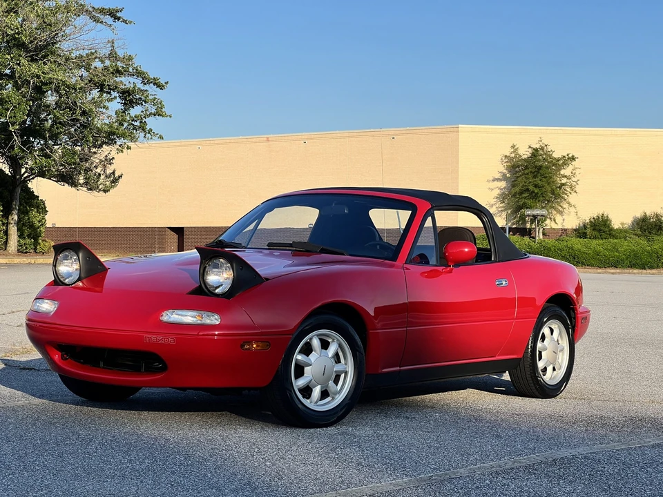 1990 Mazda NA MX-5 Miata - Image 4 of 31