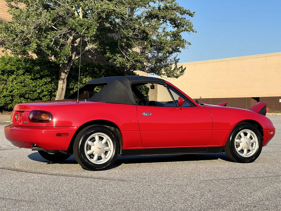 1990 Mazda NA MX-5 Miata - Image 14 of 31