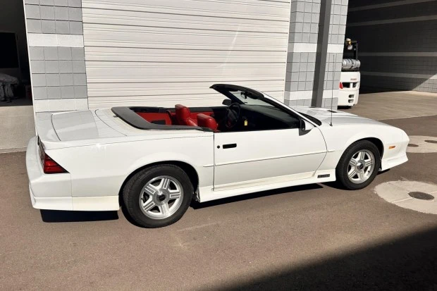 1991 Chevrolet Camaro IROC-Z & Z28 3rd Gen - Image 2 of 7
