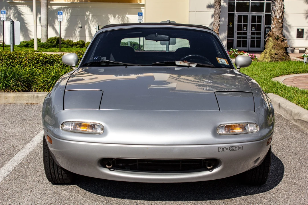 1991 Mazda NA MX-5 Miata - Image 2 of 31