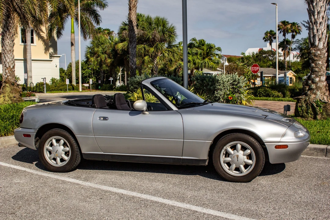1991 Mazda NA MX-5 Miata - Image 11 of 31