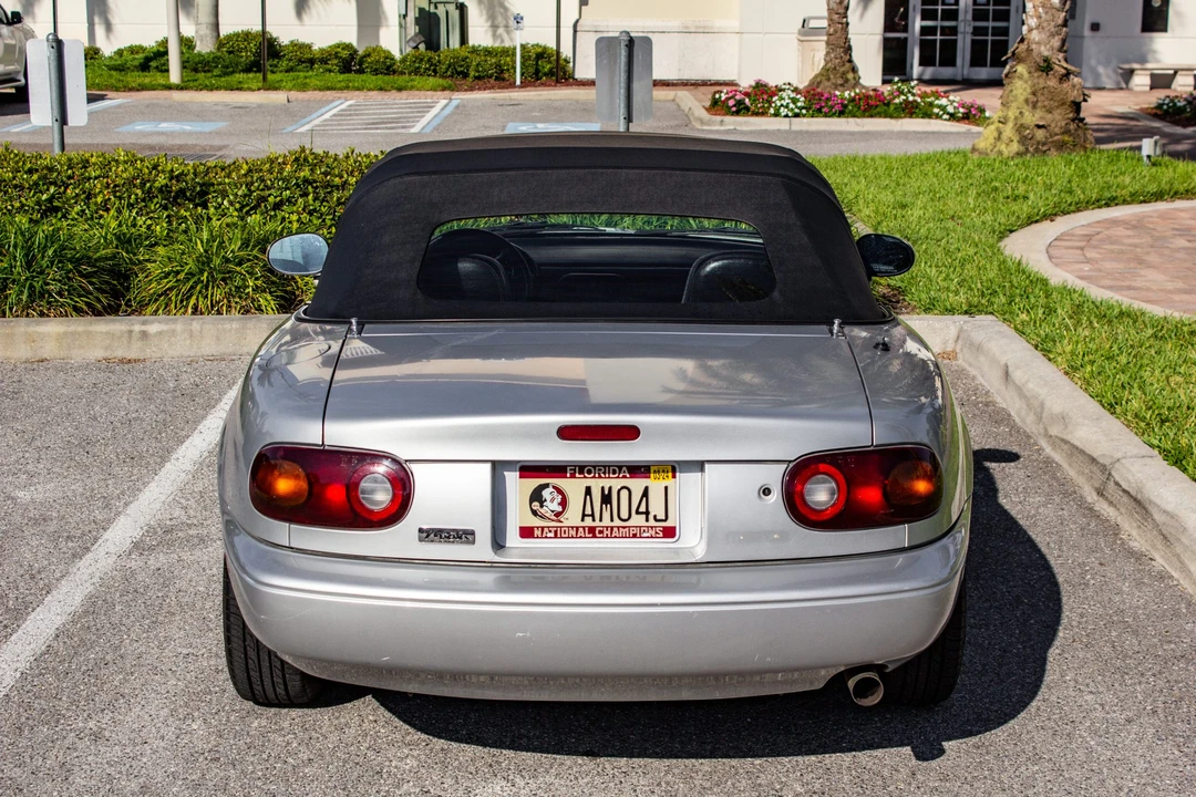 1991 Mazda NA MX-5 Miata - Image 8 of 31