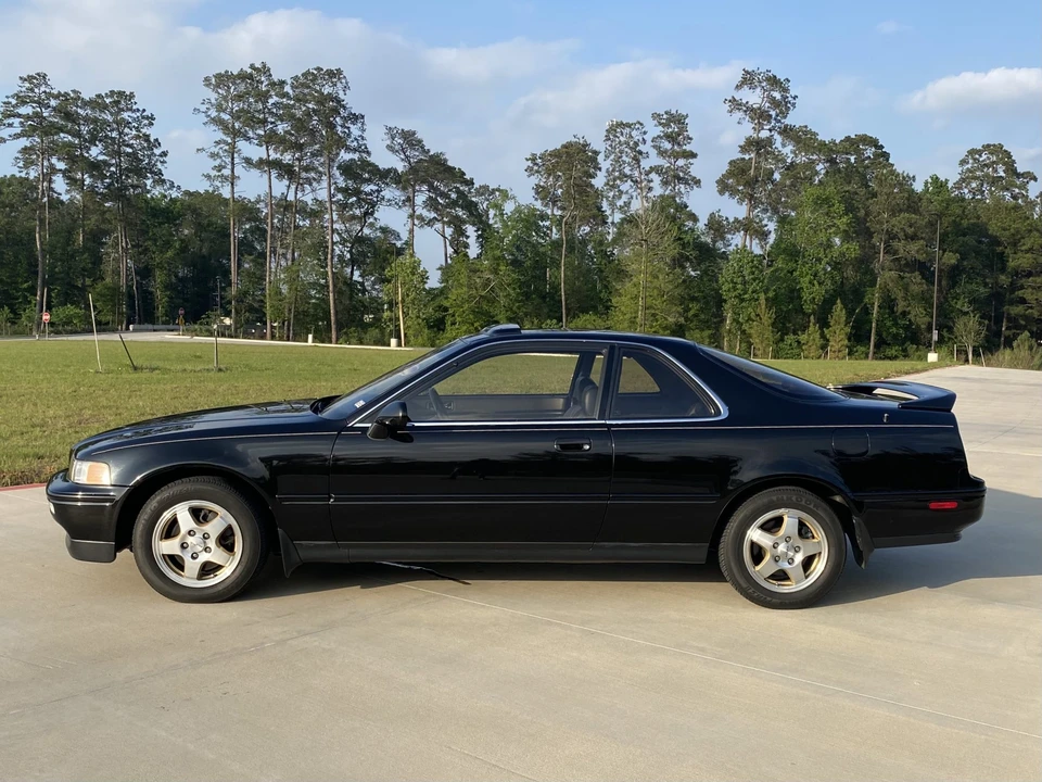 1992 Acura Legend 2nd Gen - Image 13 of 31