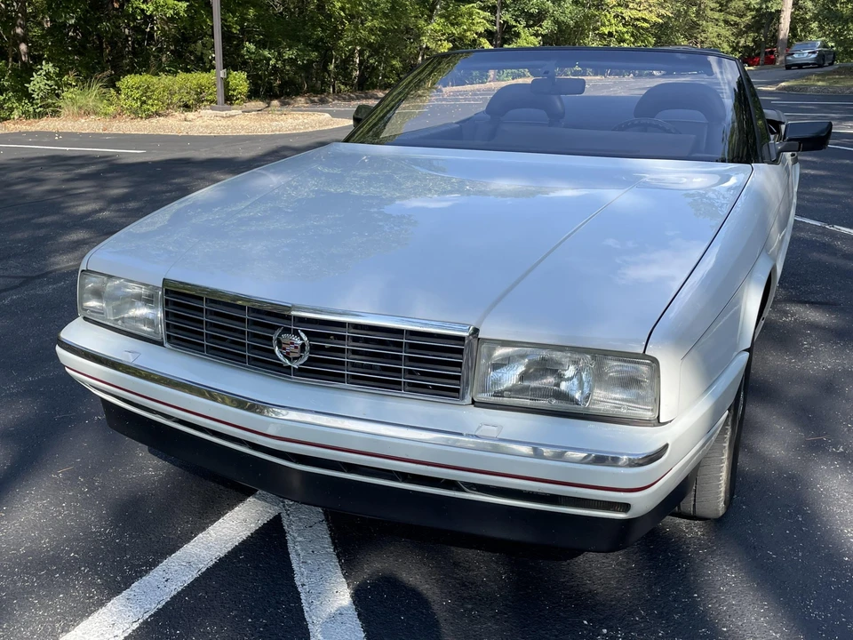 1992 Cadillac Allante - Image 5 of 31
