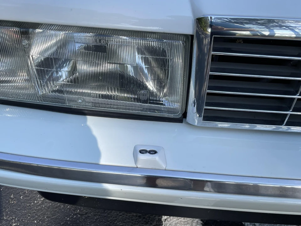 1992 Cadillac Allante - Image 23 of 31