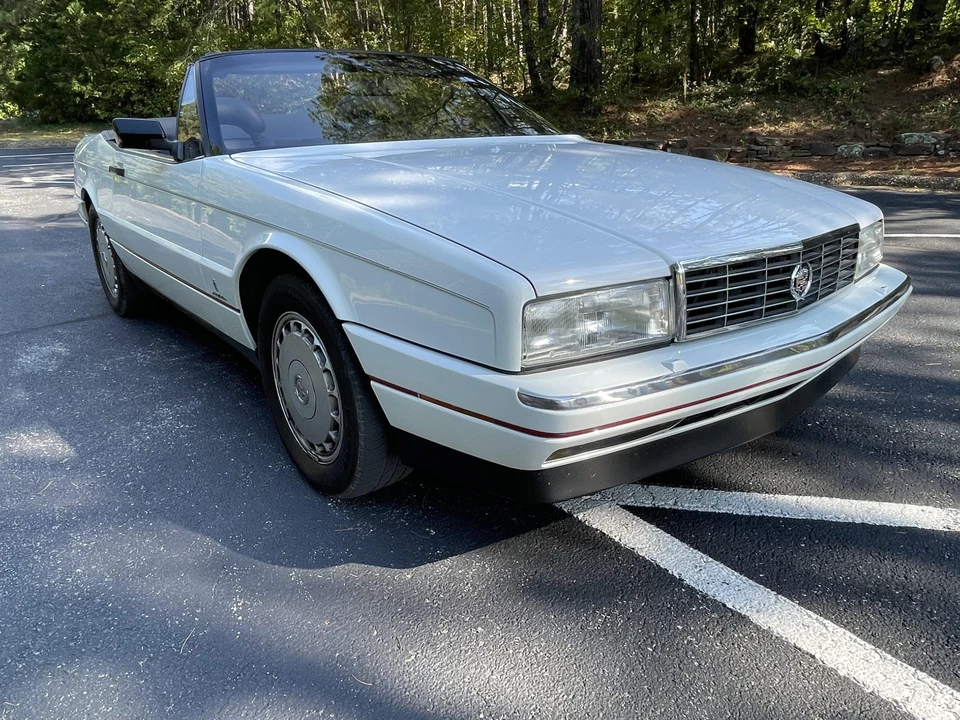 1992 Cadillac Allante - Image 8 of 31