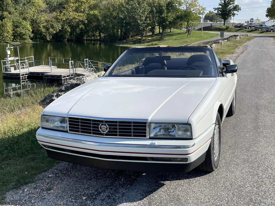 1992 Cadillac Allante - Image 4 of 31