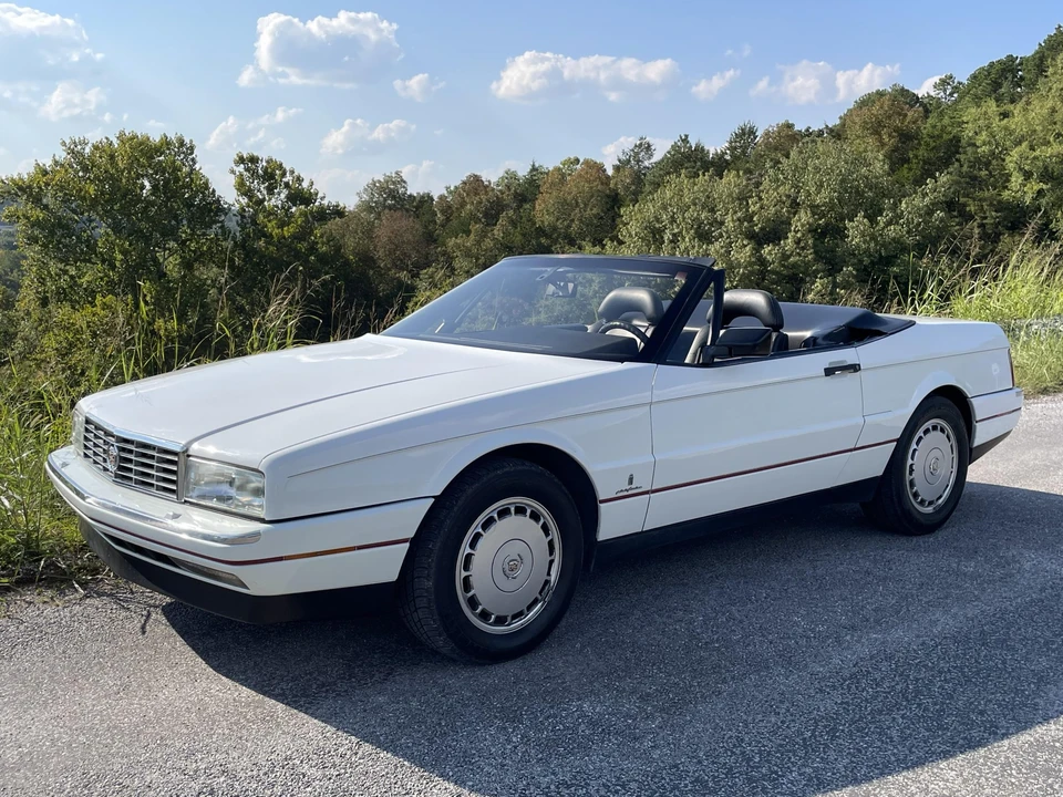 1992 Cadillac Allante - Image 6 of 31