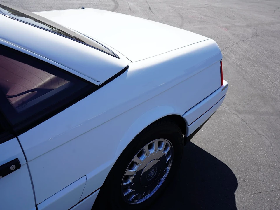 1993 Cadillac Allante - Image 29 of 31