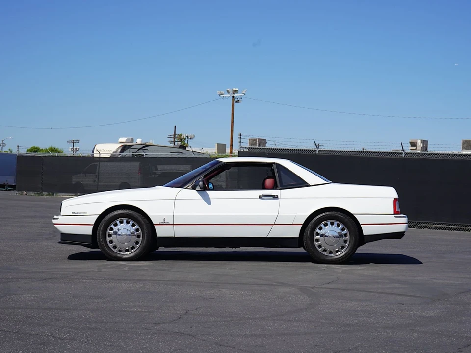 1993 Cadillac Allante - Image 4 of 31