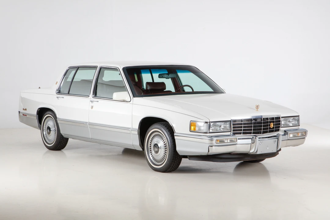 1993 Cadillac DeVille 7th Gen - Image 8 of 31