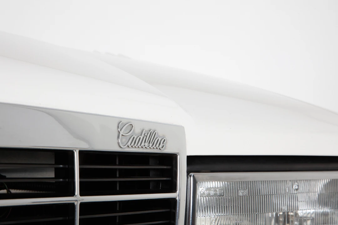 1993 Cadillac DeVille 7th Gen - Image 23 of 31