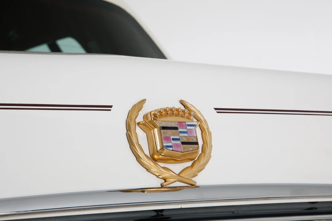 1993 Cadillac DeVille 7th Gen - Image 29 of 31