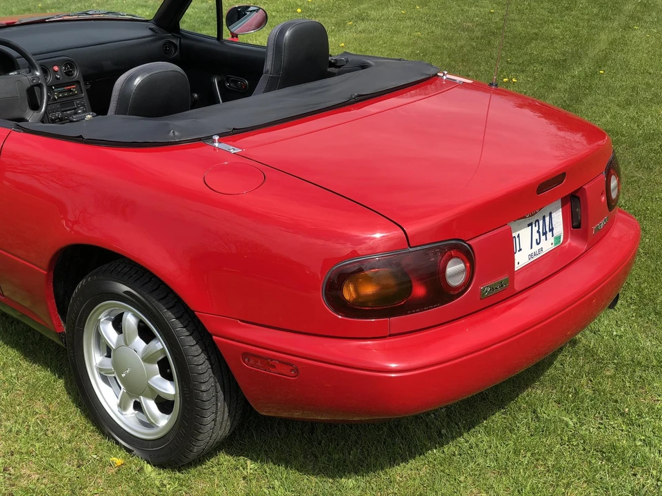 1993 Mazda NA MX-5 Miata - Image 11 of 31