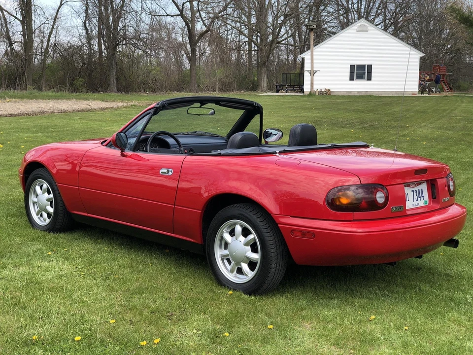 1993 Mazda NA MX-5 Miata - Image 8 of 31