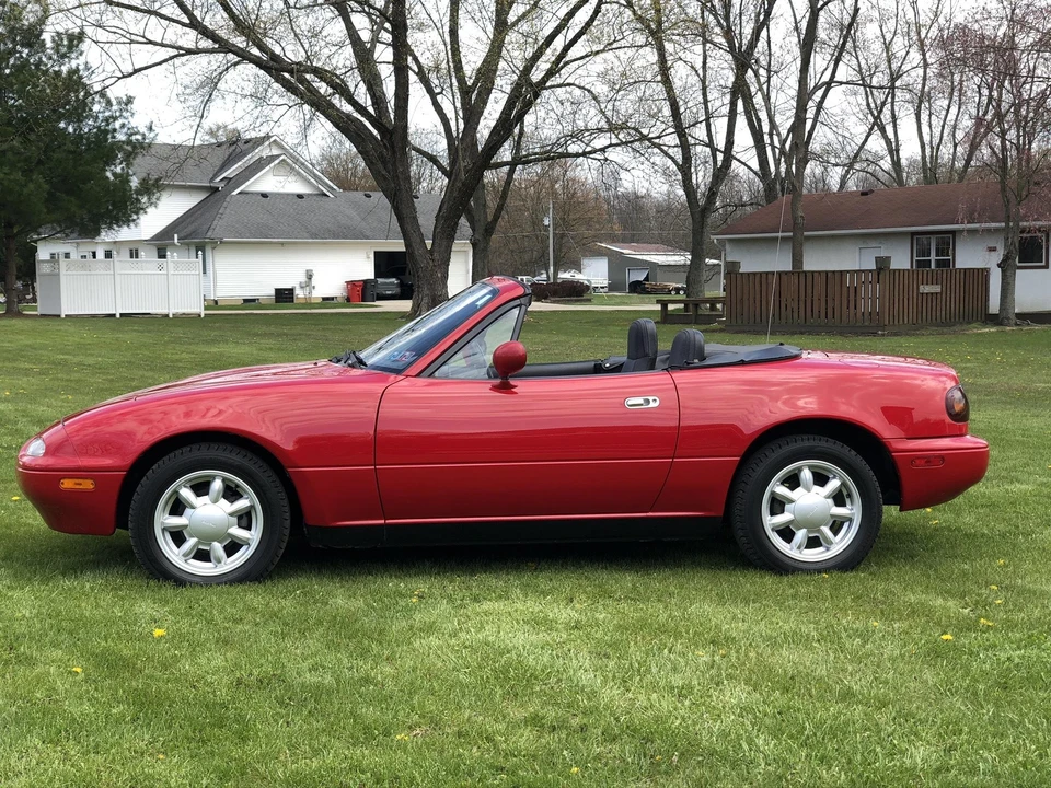 1993 Mazda NA MX-5 Miata - Image 9 of 31