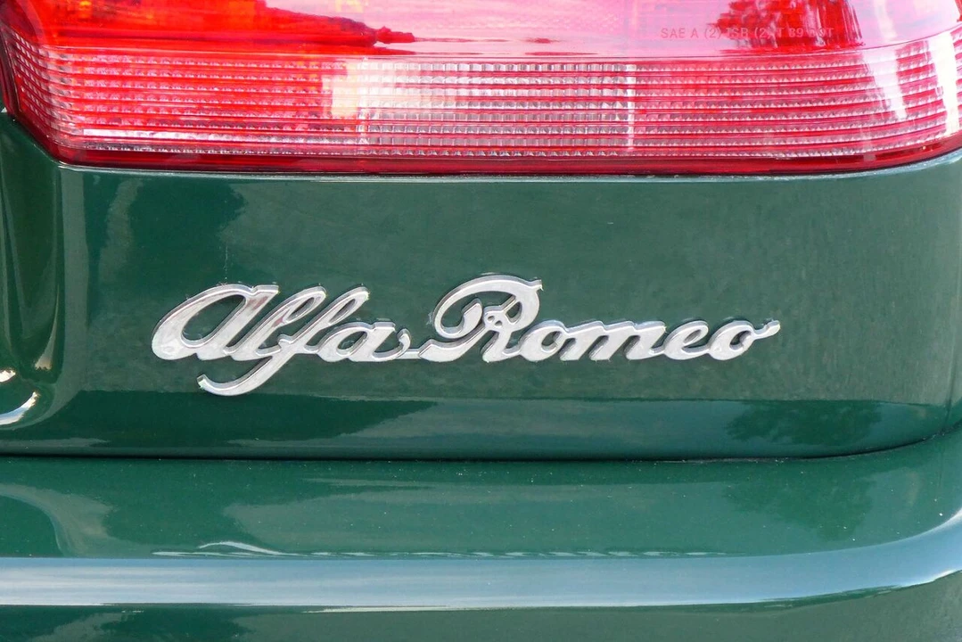 1994 Alfa Romeo Series 4 - Image 16 of 31